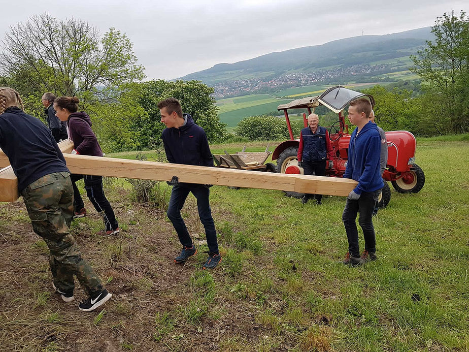 Arbeiten auf dem Hasunger Berg (Foto: Ilona Schmand)